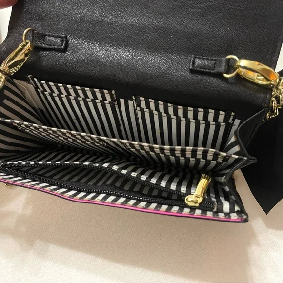 LUV Betsey Johnson Striped Pink Faux Leather & Chain Crossbody Wallet Bag - Picture 5 of 9